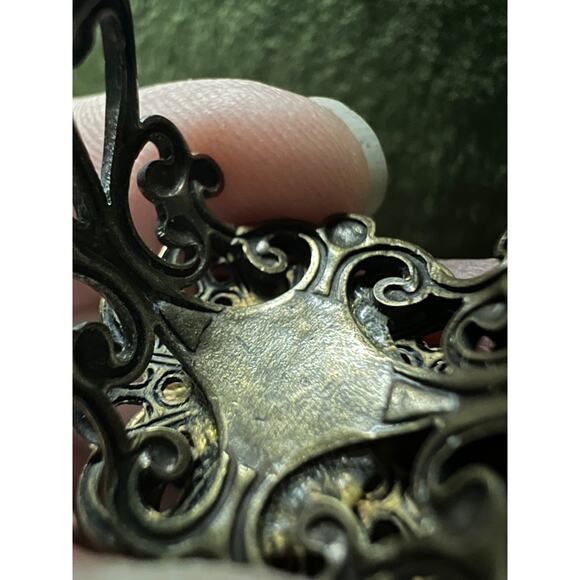 Vintage Adjustable Aurora Borealis Crystal Flower Ring Brass Filigree Size 7+ - Picture 6 of 10